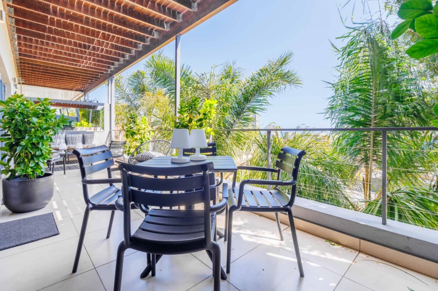 3 Bedroom Property for Sale in Sea Point Western Cape